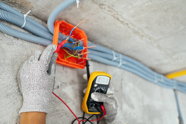 Best Electrical Contractors for Businesses  in Woodstock, IL